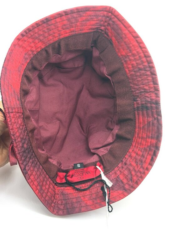 Valentino Garavani Nylon Red Floral Rose Print Bow Bucket Rain Hat main image 4